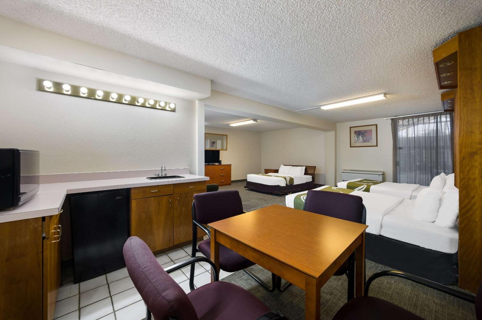 Quality Inn & Suites Canon City Exteriör bild